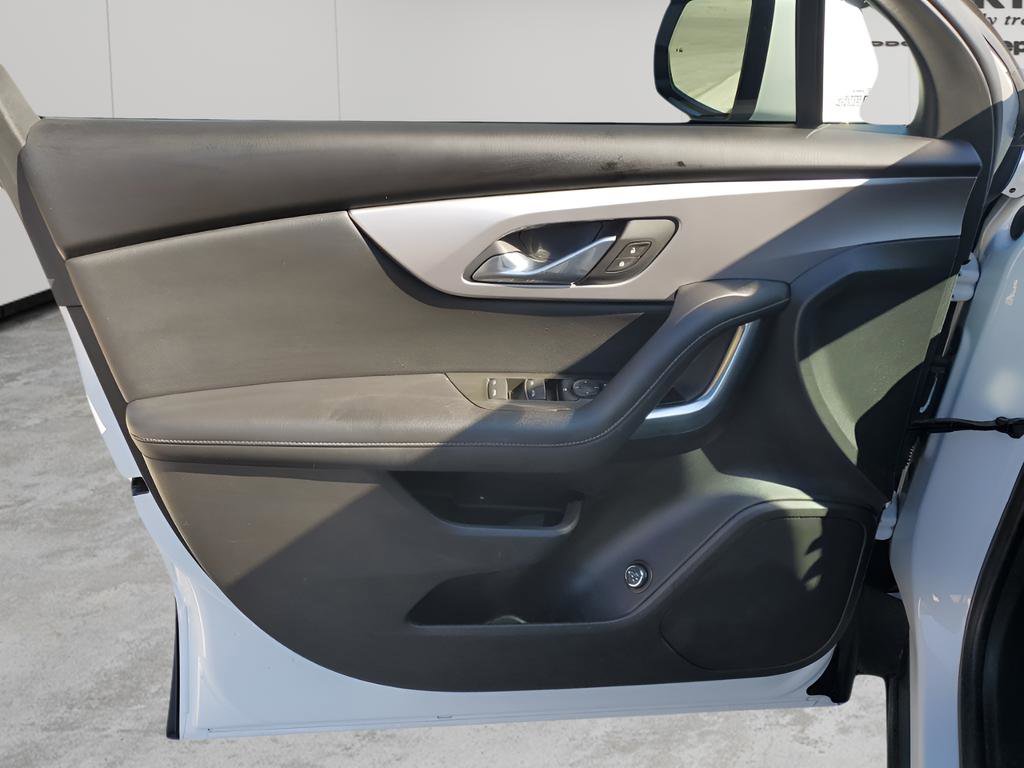 Used 2021 Chevrolet Blazer LT image 25
