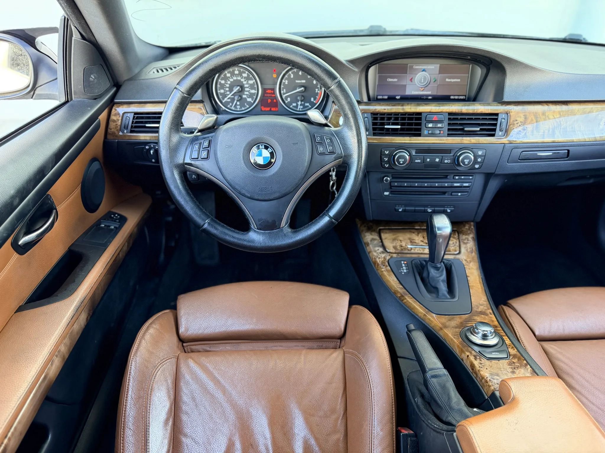 Used 2008 BMW 335xi Coupe w/ Premium Pkg image 16