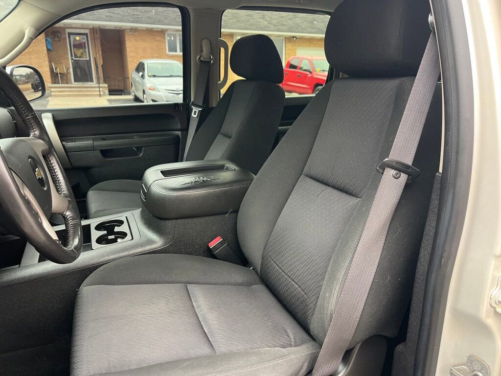 Used 2011 Chevrolet Silverado 1500 LT w/ All-Star Edition image 25