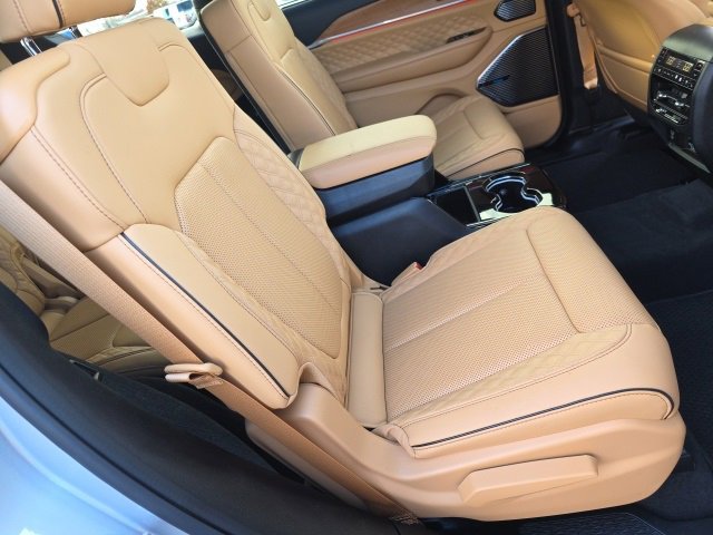 Used 2024 Jeep Grand Cherokee L Summit image 60