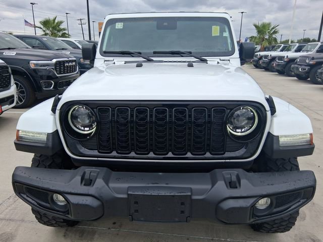 Used 2024 Jeep Gladiator Sport AWD/4WD image 2