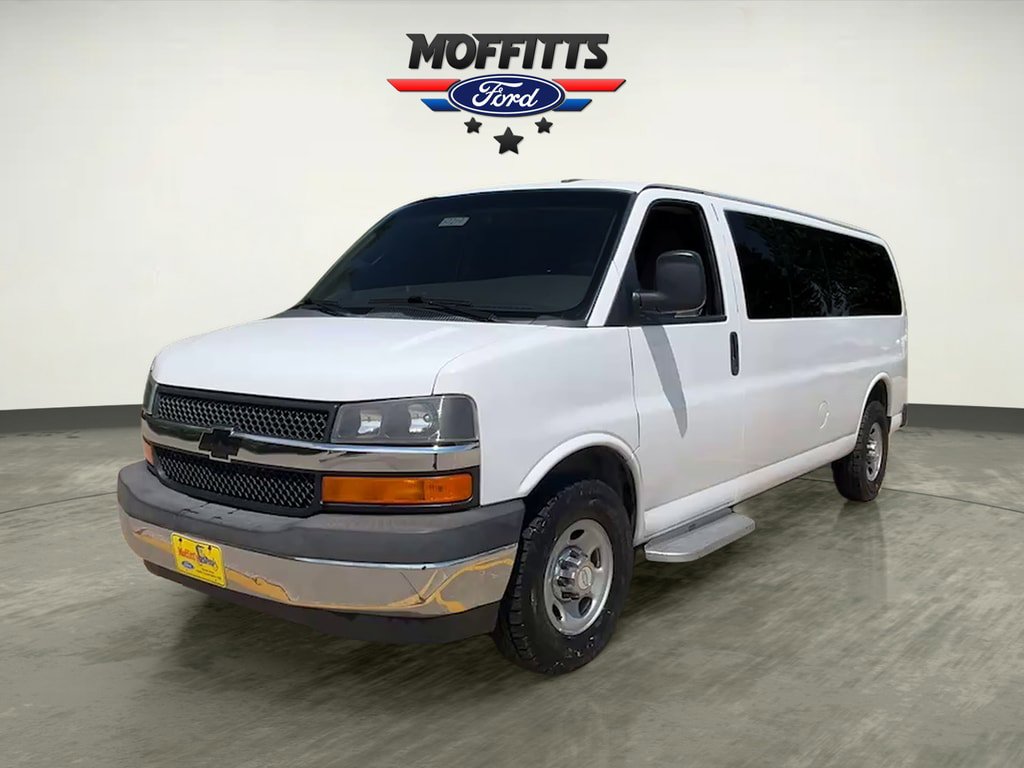 Used 2017 Chevrolet Express 3500 LT w/ LT Preferred Equipment Group