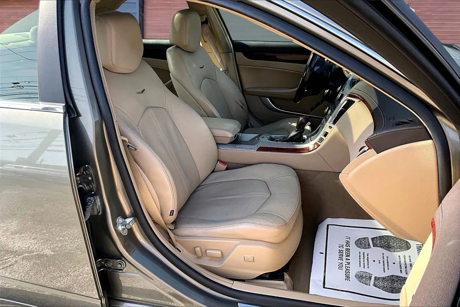 Used 2010 Cadillac CTS Performance w/ Performance Luxury Package image 6