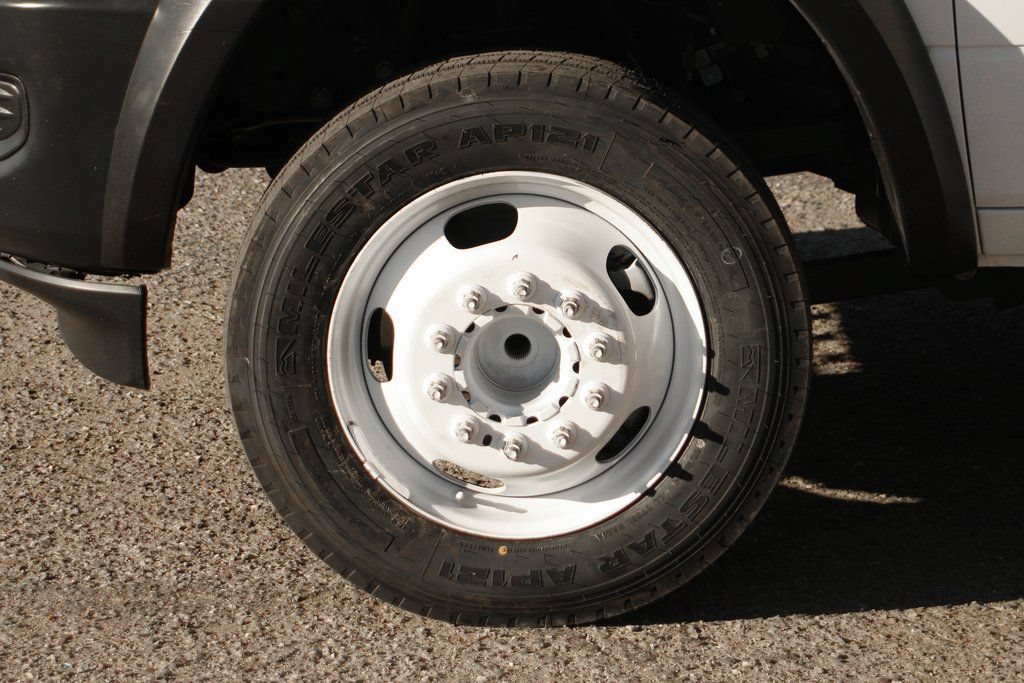 Used 2021 RAM 4500 Tradesman RWD image 32