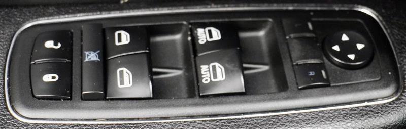 Used 2011 Dodge Charger R/T RWD image 19