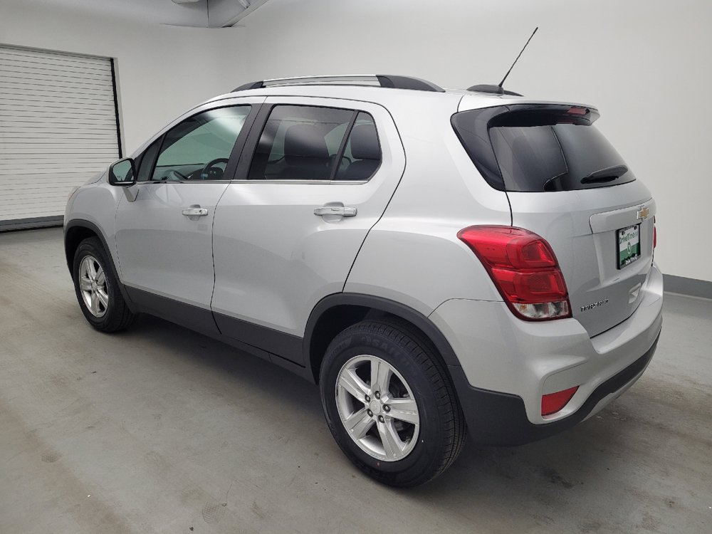 Used 2020 Chevrolet Trax LT w/ LT Convenience Package AWD/4WD image 3