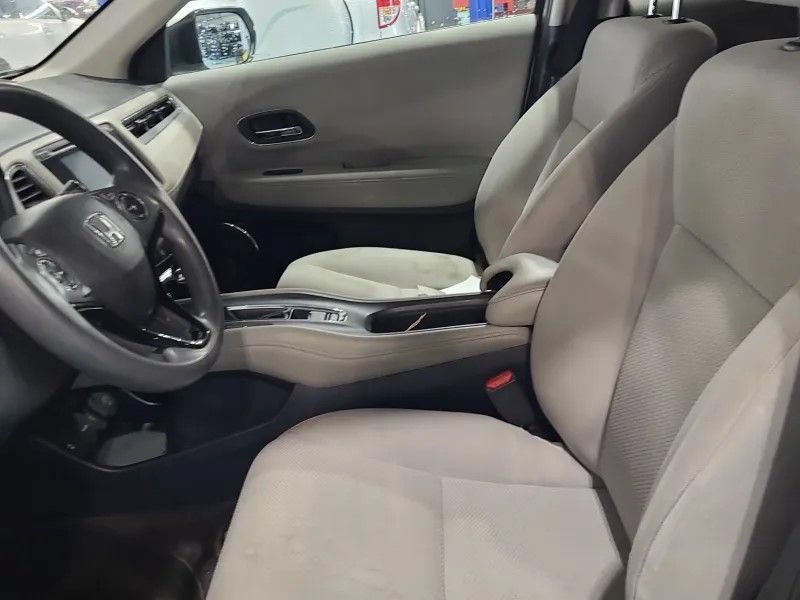 Used 2016 Honda HR-V EX image 3