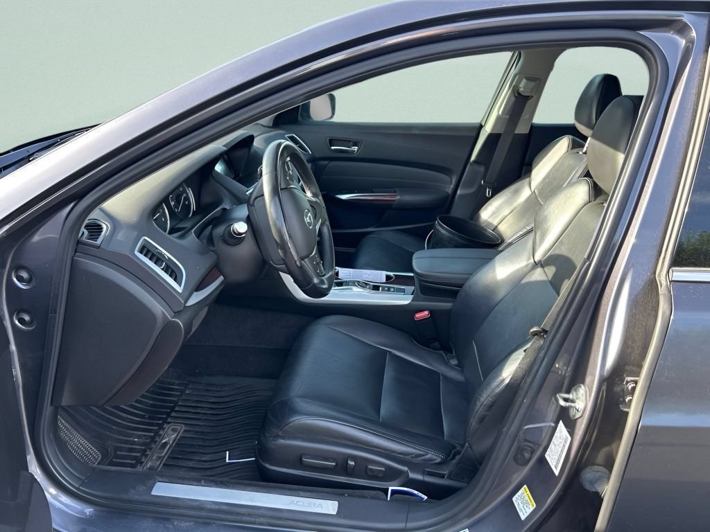 Used 2017 Acura TLX w/ Technology Package FWD image 15