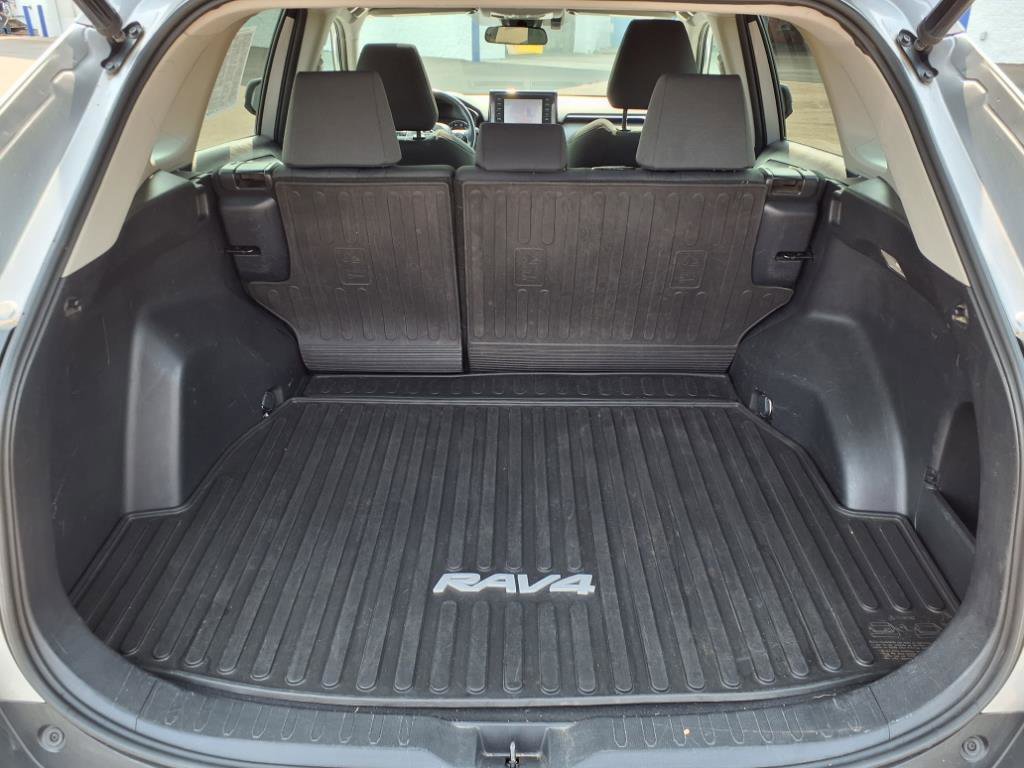 Used 2019 Toyota RAV4 XLE w/ Convenience Package image 20