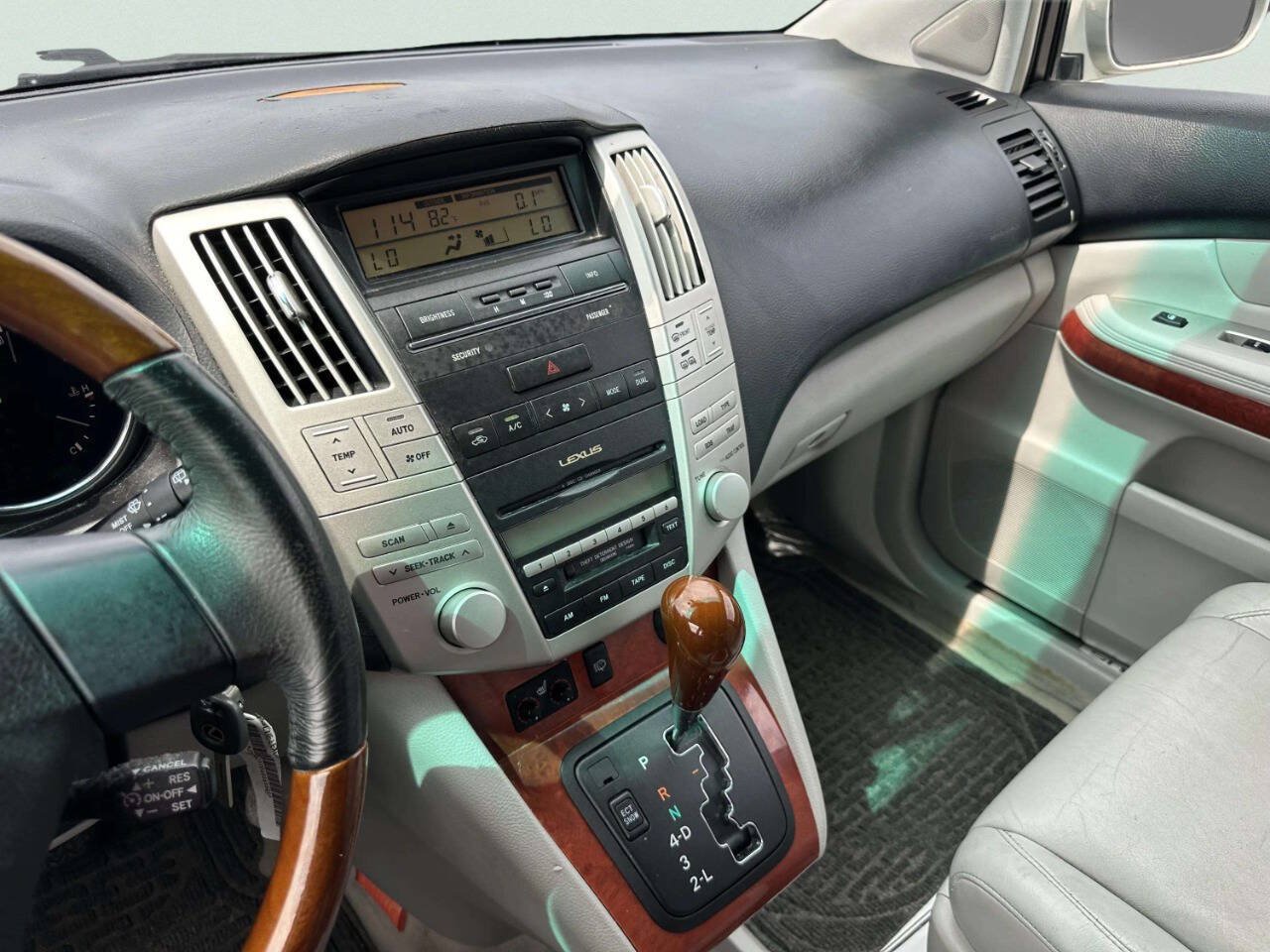 Used 2004 Lexus RX 330 AWD w/ Premium Pkg image 30