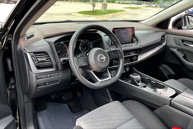 Certified 2023 Nissan Rogue SV FWD image 18