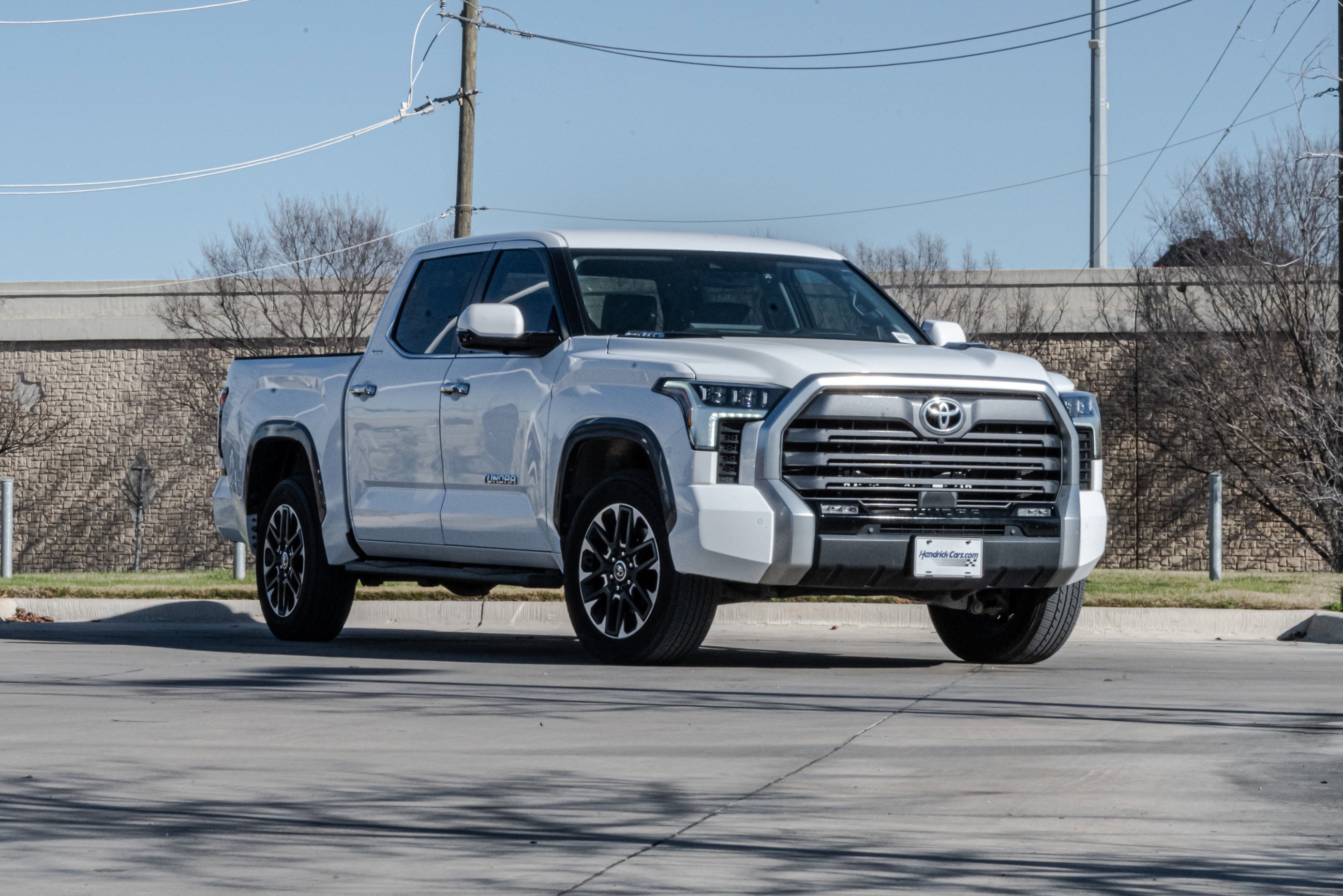 Used 2024 Toyota Tundra Limited image 2