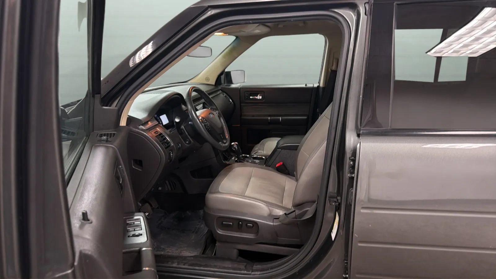Used 2019 Ford Flex SEL w/ Equipment Group 202A FWD image 20