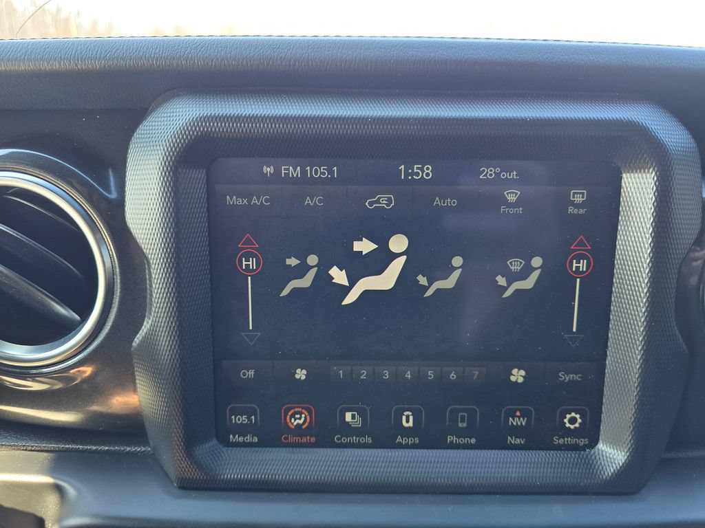 Used 2021 Jeep Wrangler Unlimited Sahara AWD/4WD image 18
