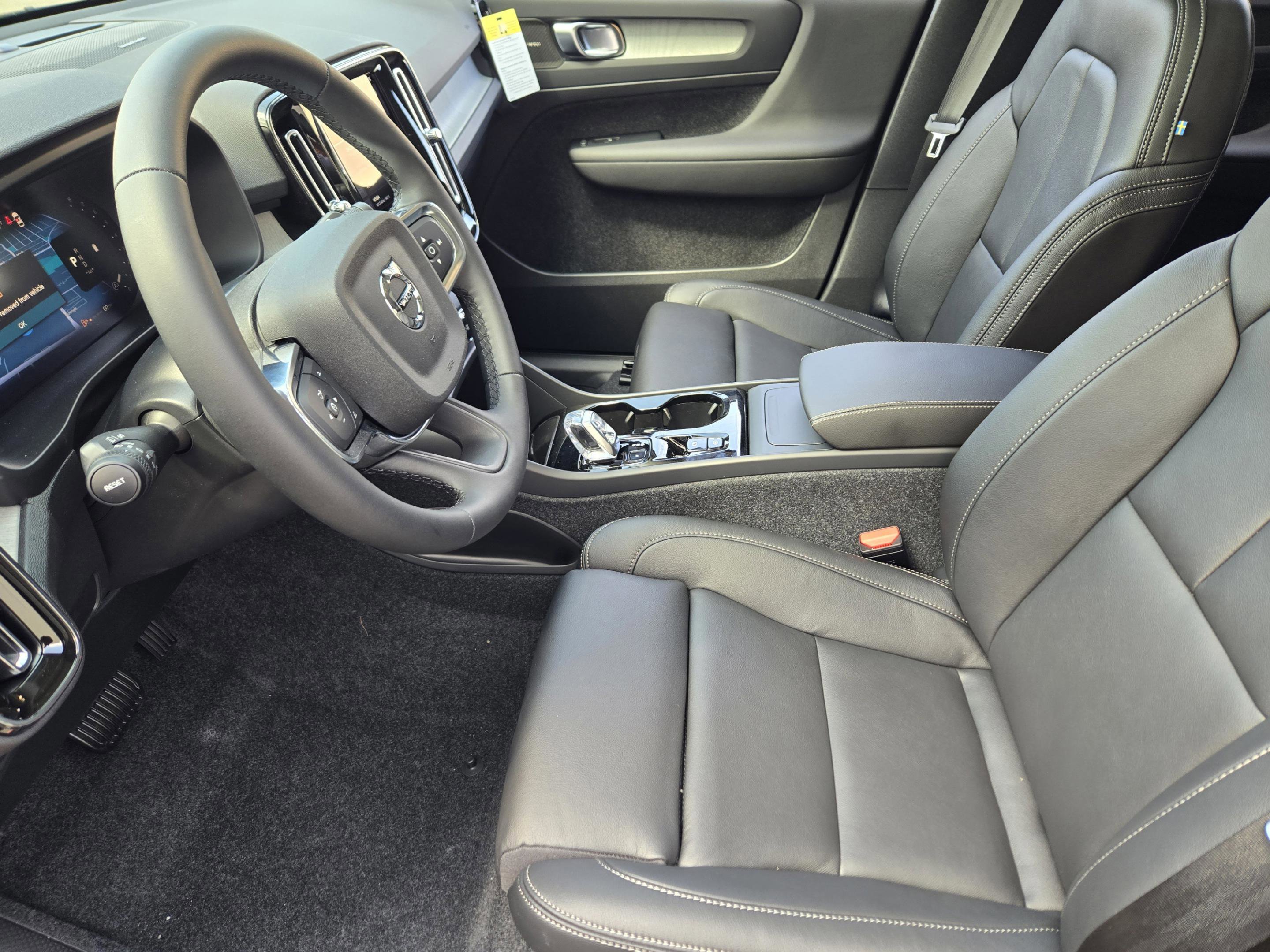 New 2026 Volvo XC40 B5 Ultra w/ Protection Package Premier AWD/4WD image 10