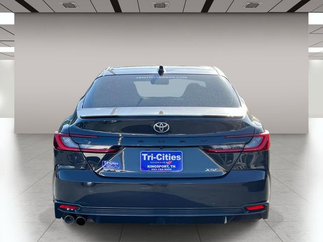 Used 2025 Toyota Camry XSE FWD image 4