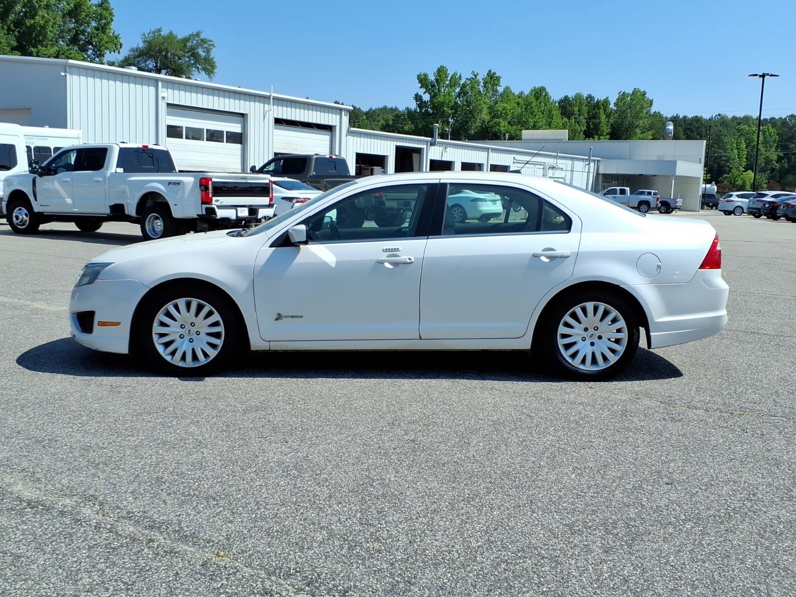 Used 2012 Ford Fusion Hybrid FWD image 22