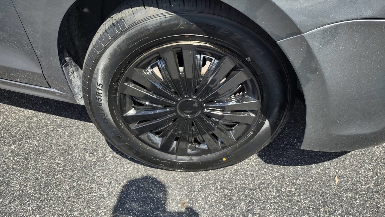 Used 2014 Volkswagen Jetta S image 36