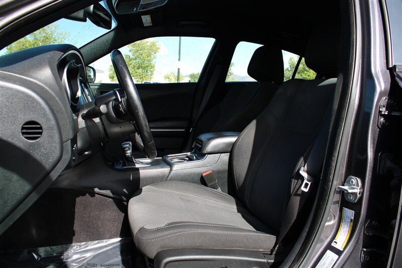 Used 2016 Dodge Charger R/T RWD image 21