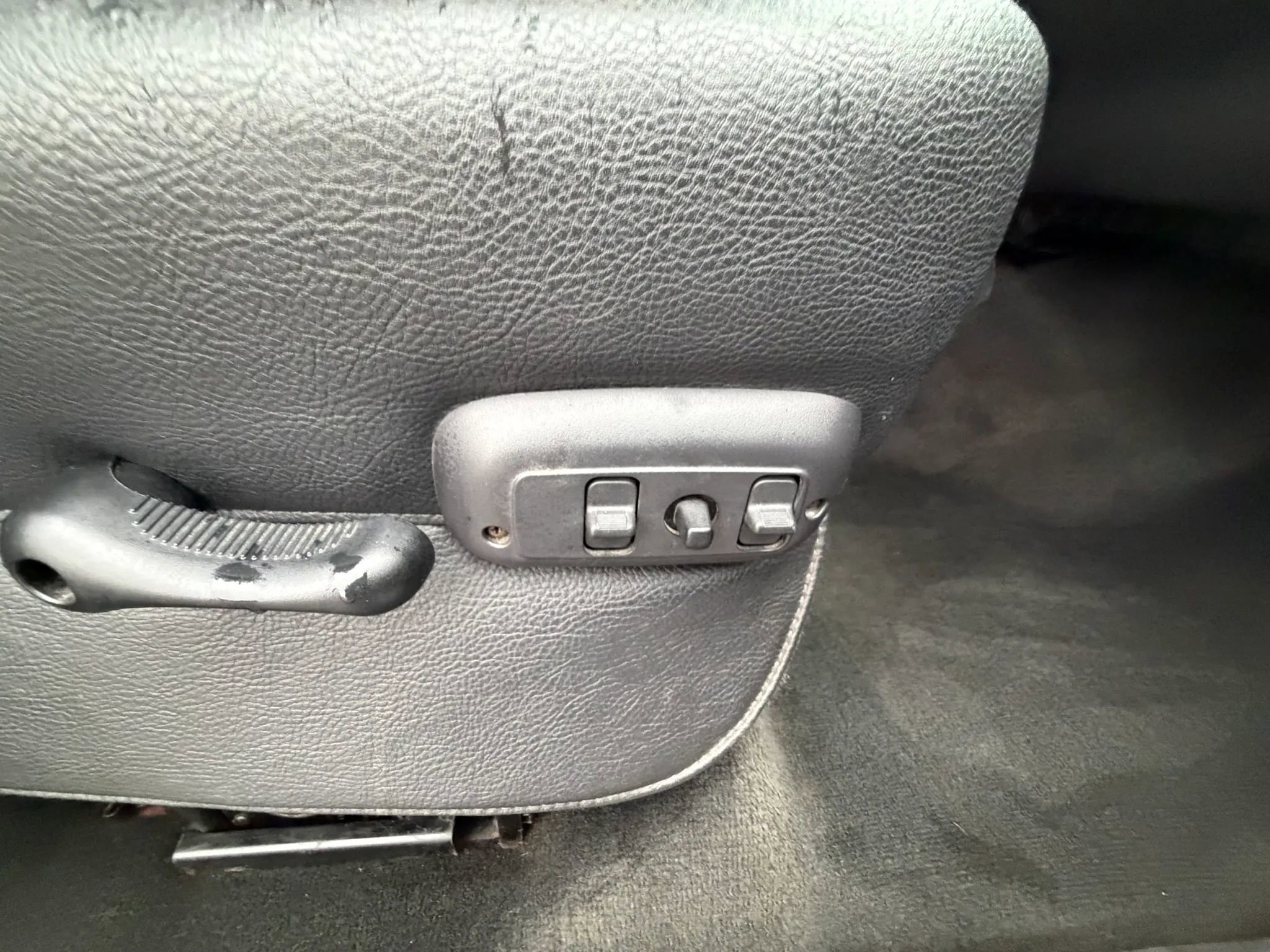 Used 2005 Dodge Ram 2500 Truck SLT AWD/4WD image 23