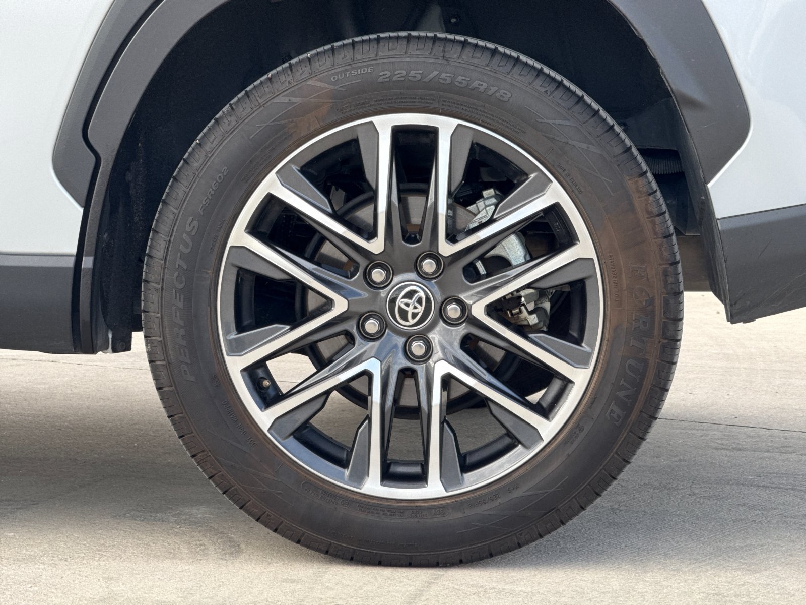 Certified 2026 Toyota Corolla Cross XLE FWD image 23