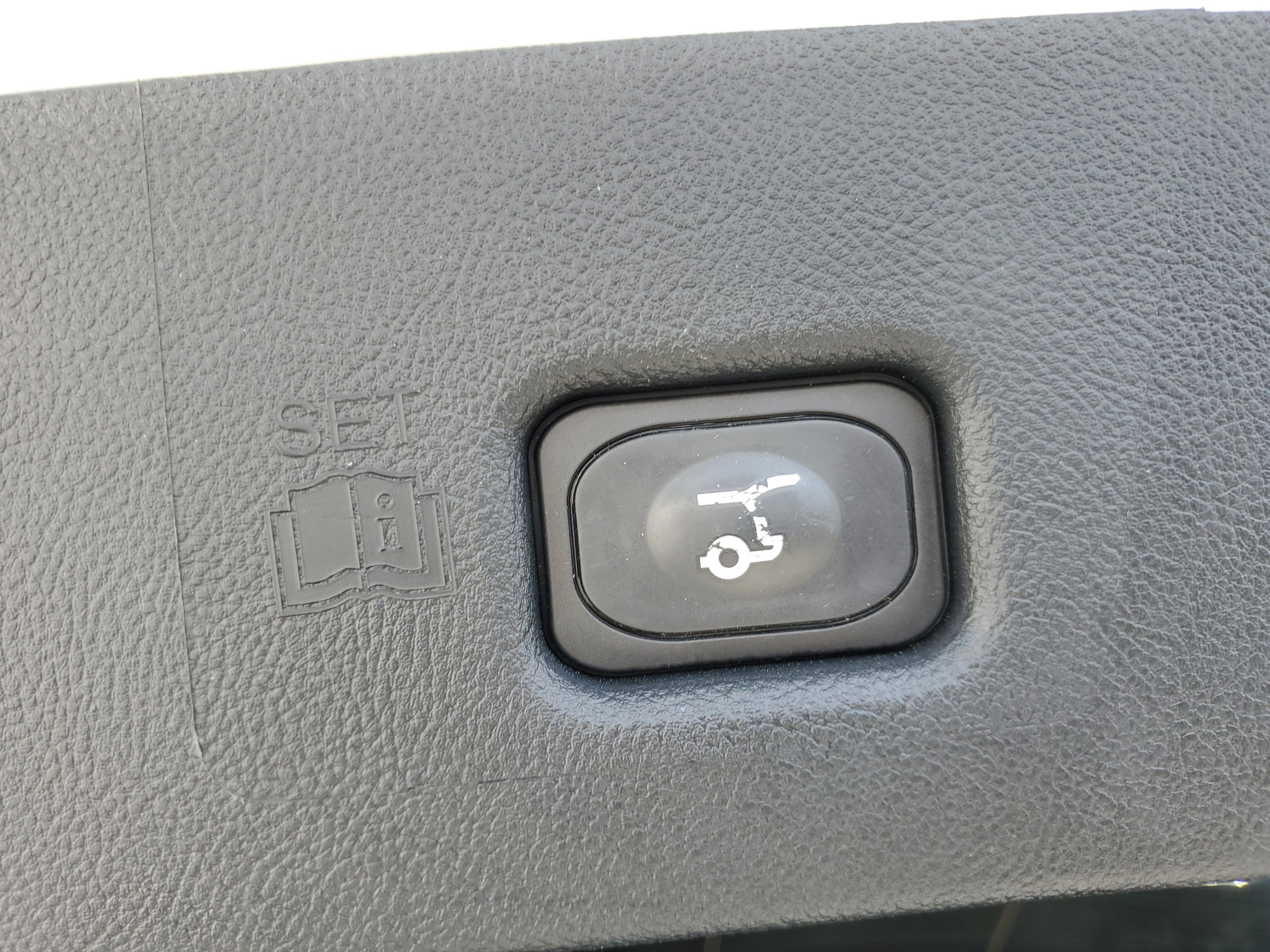 Certified 2023 Lincoln Nautilus Black Label image 9