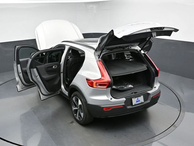 Used 2024 Volvo XC40 B5 Plus w/ Protection Package Premier image 49