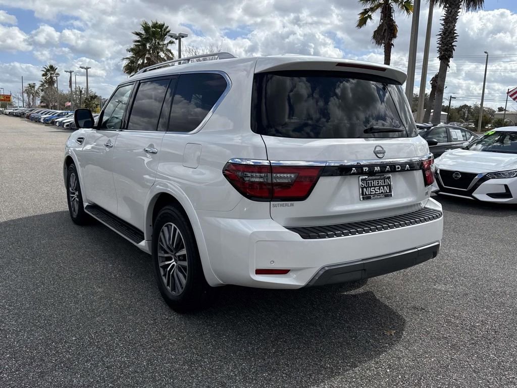 Used 2024 Nissan Armada SL w/ Captain's Chairs Package image 6