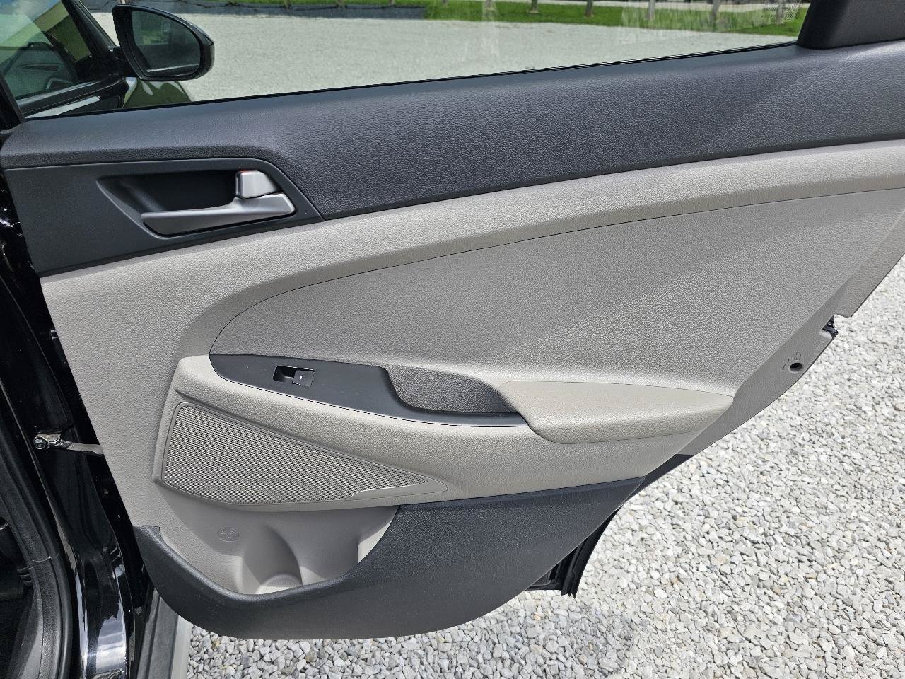 Used 2018 Hyundai Tucson SEL FWD image 28