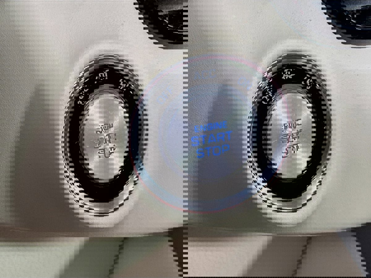 Used 2017 Genesis G90 5.0 Ultimate image 17