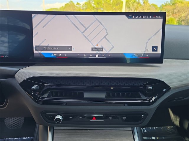 Used 2025 BMW 330i Sedan image 18