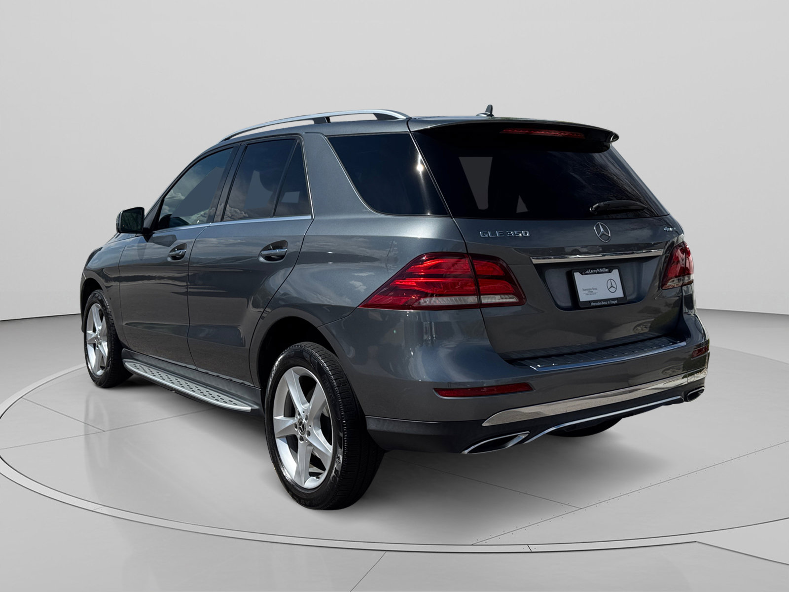 Used 2018 Mercedes-Benz GLE 350 4MATIC image 3