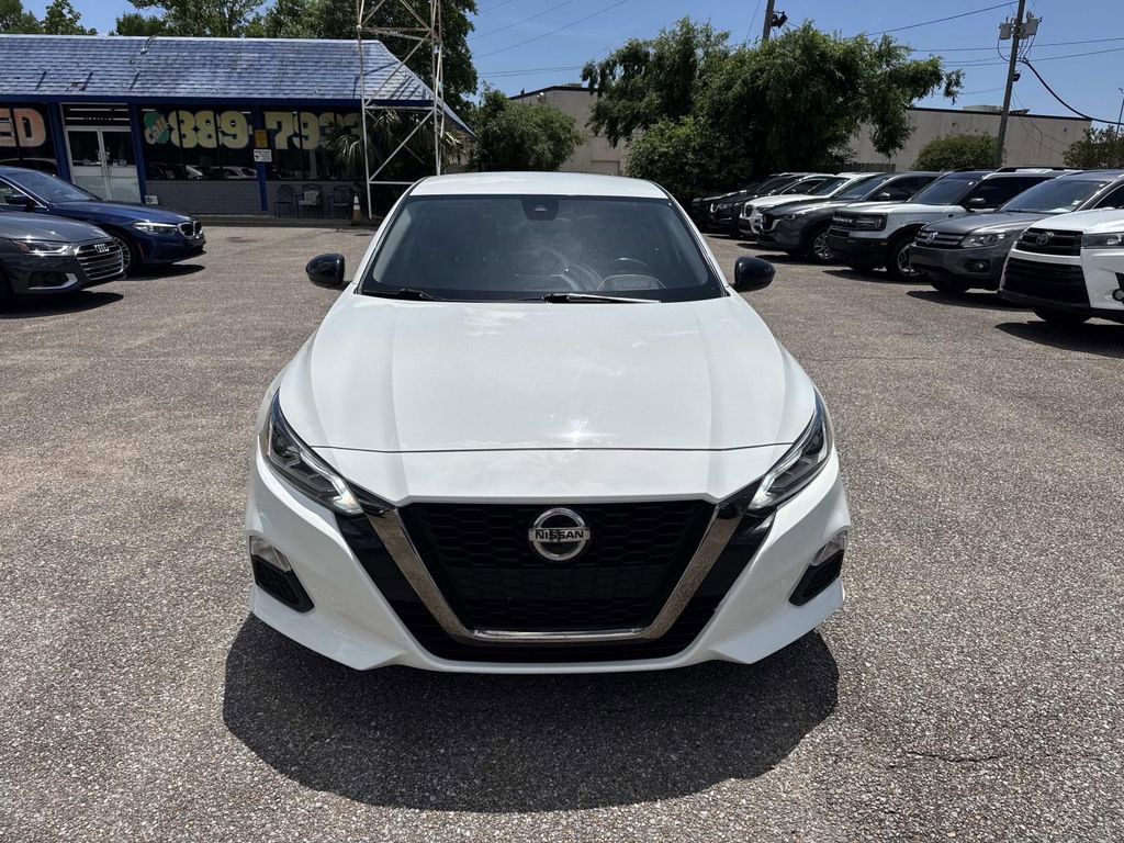 Used 2022 Nissan Altima 2.5 SR FWD image 2