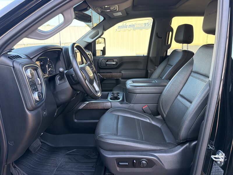 Used 2020 GMC Sierra 2500 Denali AWD/4WD image 26