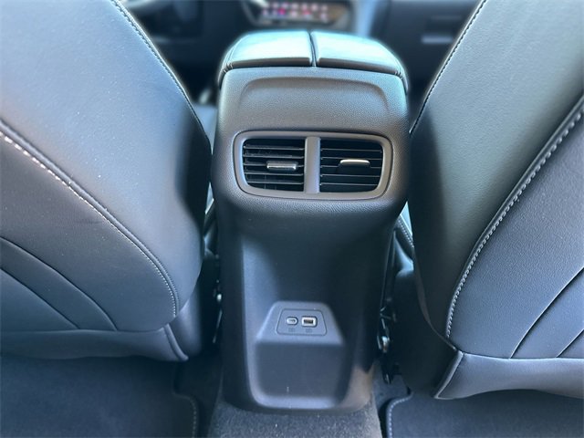 Used 2023 Buick Envision Essence image 23