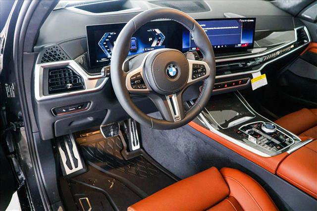 Used 2025 BMW X7 M60i w/ Executive Package image 10