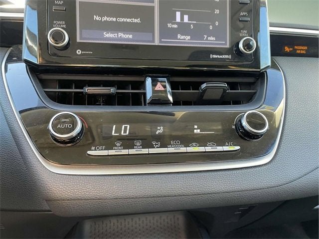Used 2022 Toyota Corolla LE image 28