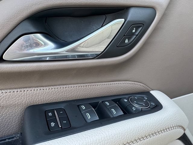 Used 2023 GMC Yukon XL Denali AWD/4WD image 5