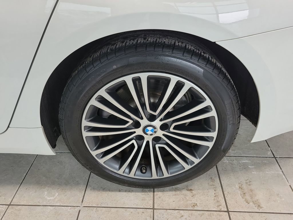 Used 2018 BMW 530i xDrive image 46