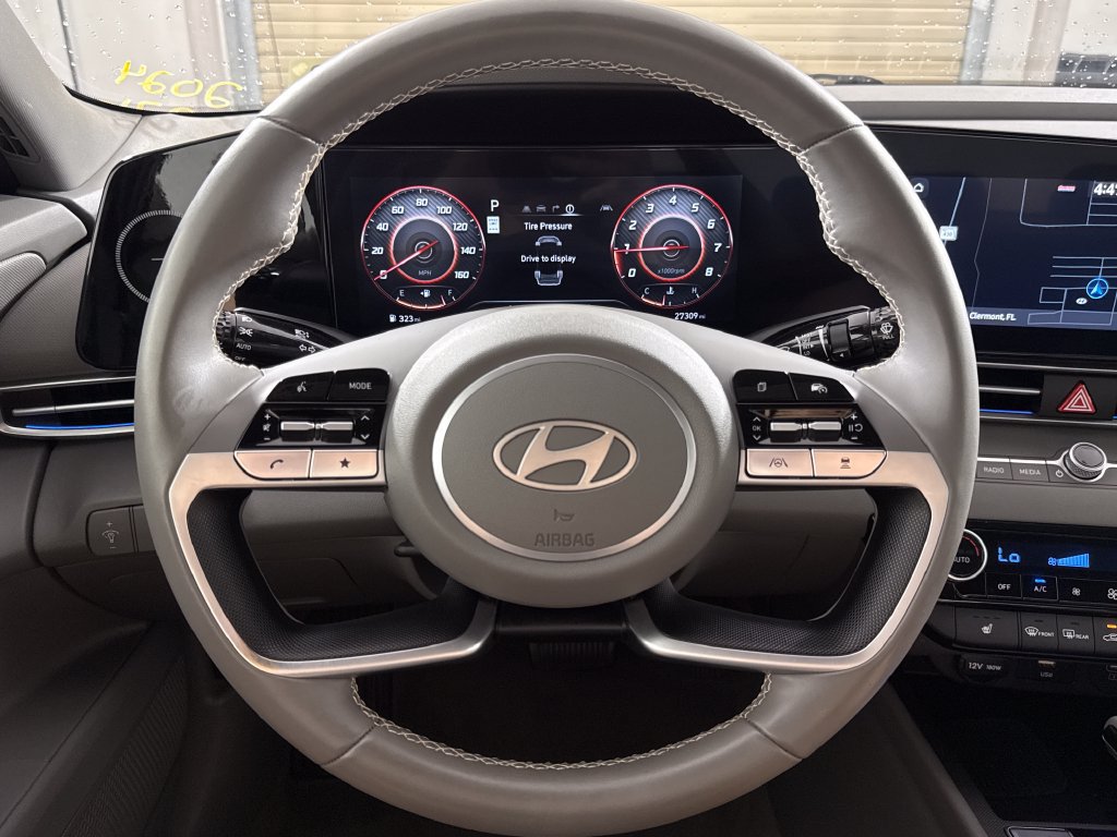 Certified 2024 Hyundai Elantra SEL w/ Convenience Package FWD image 17