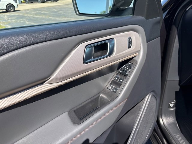 Certified 2025 Ford Explorer Active image 19
