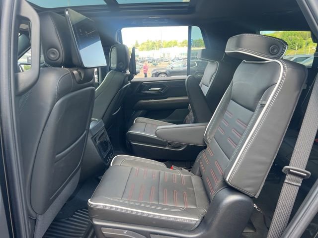 Used 2025 GMC Yukon AT4 Ultimate w/ LPO, Floor Liner Package AWD/4WD image 17