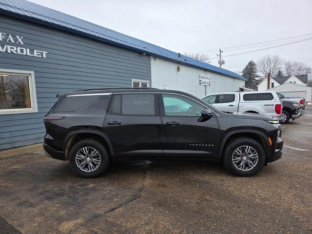 Used 2024 Chevrolet Traverse LT w/ Trailering Package image 3
