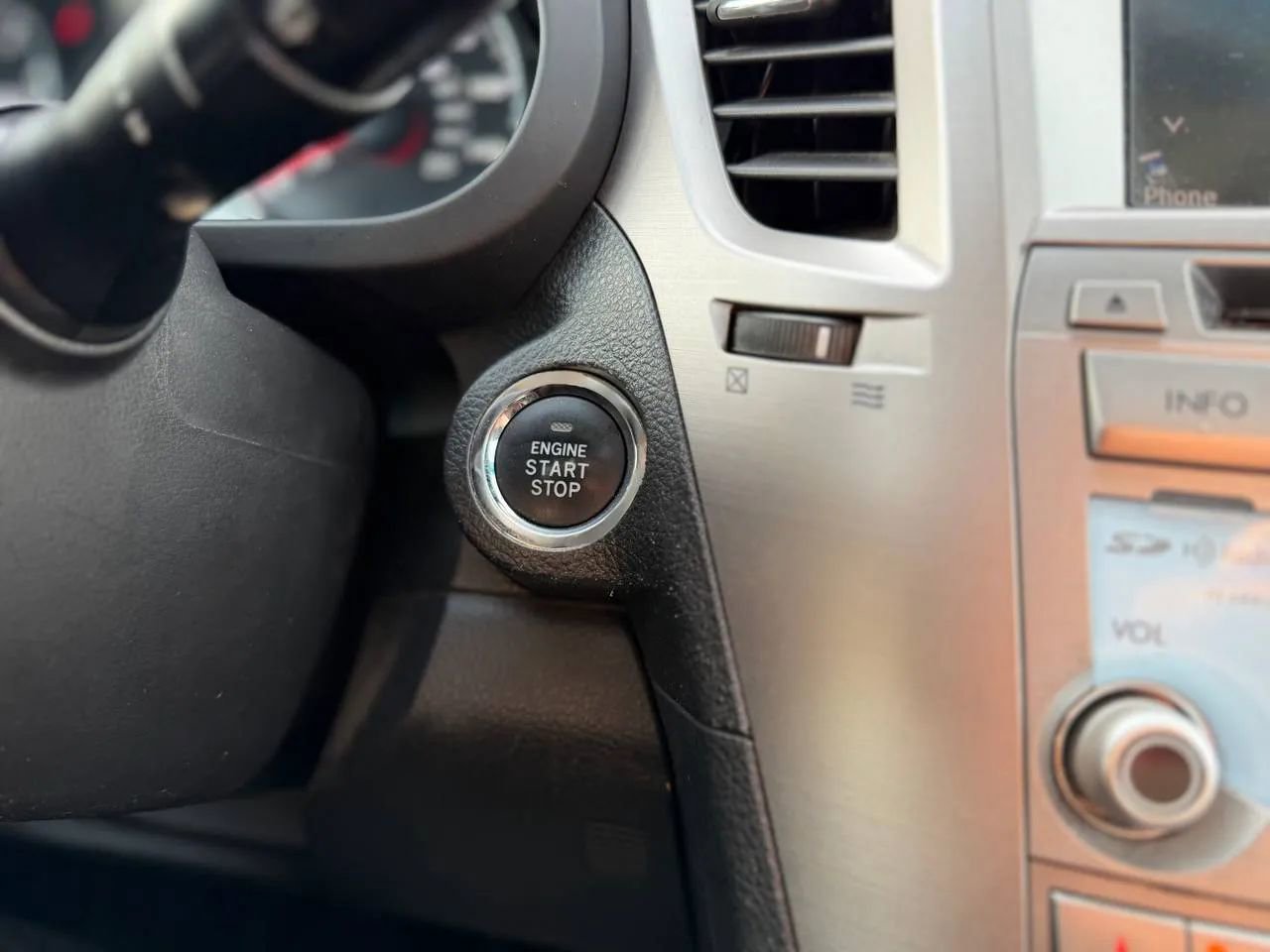 Used 2013 Subaru Outback 2.5i Limited image 40