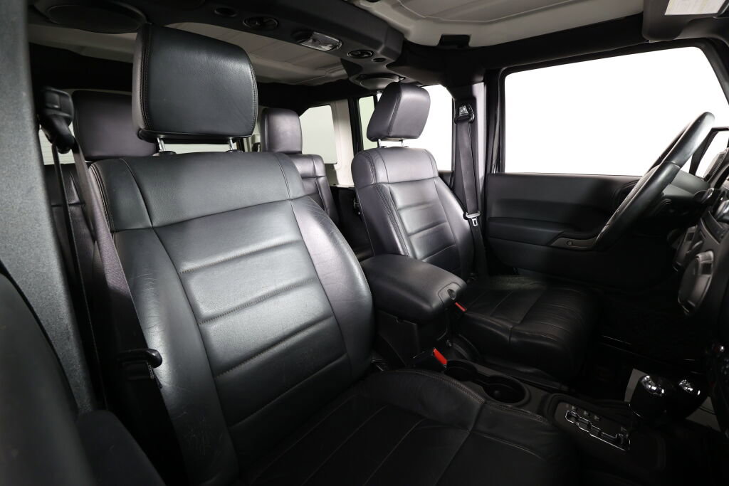 Used 2012 Jeep Wrangler Unlimited Sport AWD/4WD image 24