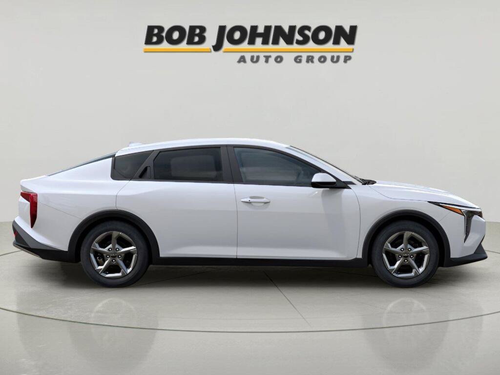 New 2026 Kia K4 FWD image 9