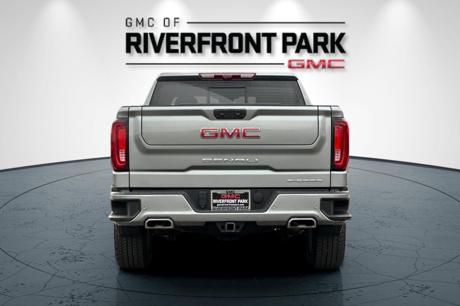 Used 2024 GMC Sierra 1500 Denali w/ Technology Package image 4