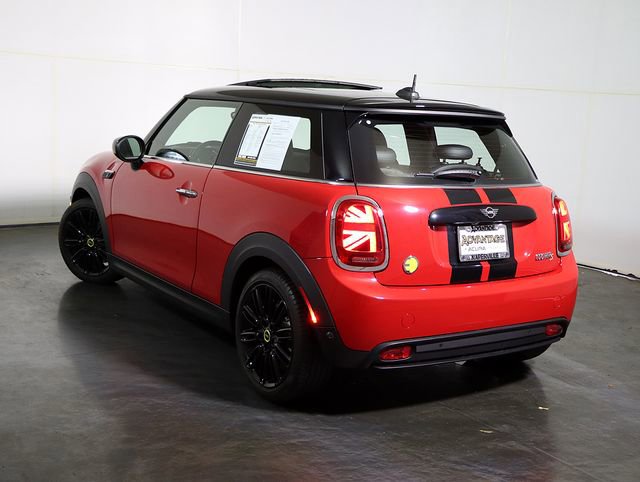 Used 2023 MINI Cooper SE FWD video 2