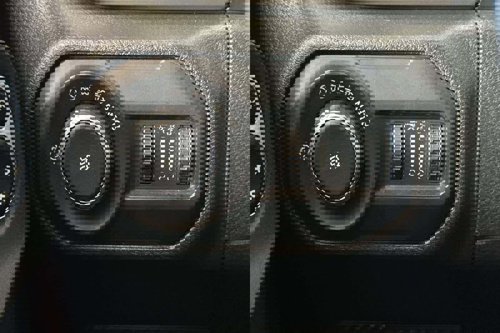 Used 2018 Jeep Wrangler Unlimited Sport S image 30