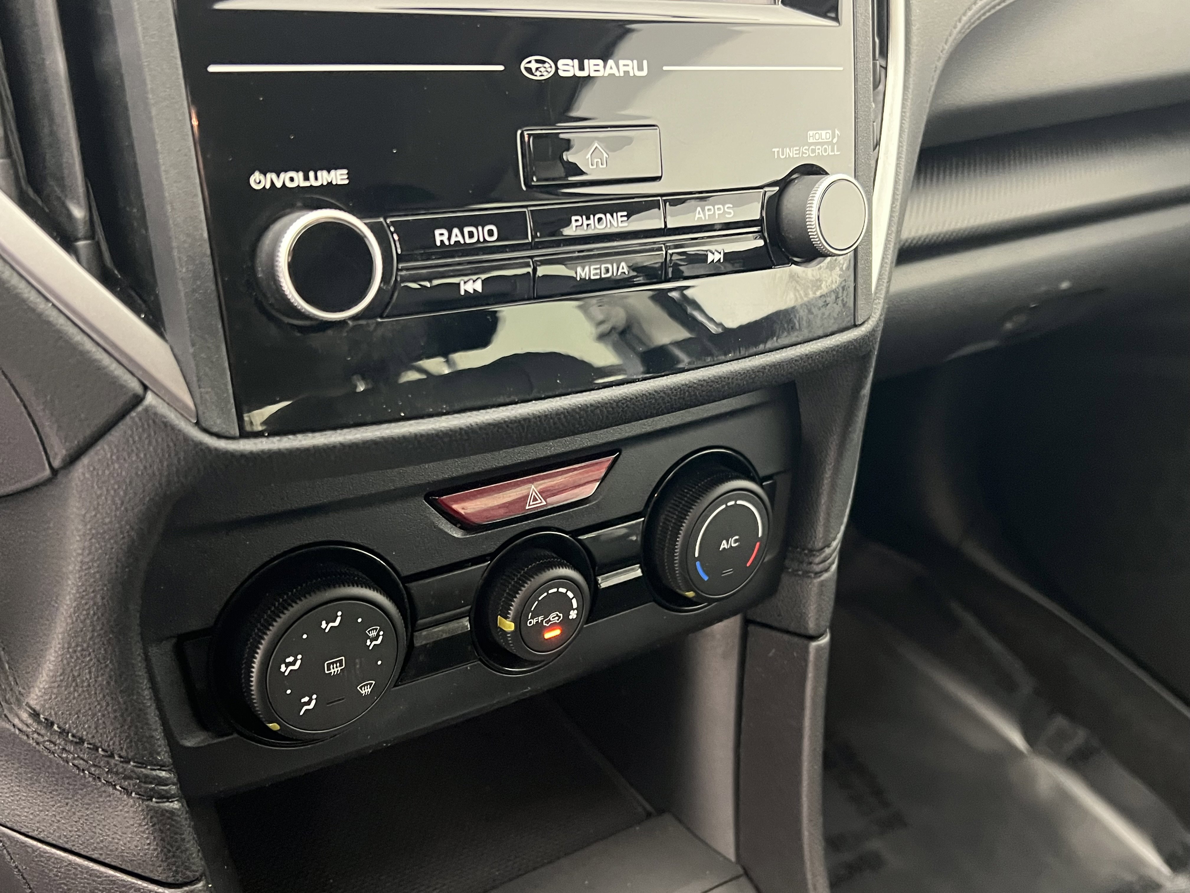 Used 2019 Subaru Impreza 2.0i w/ Eyesight image 30